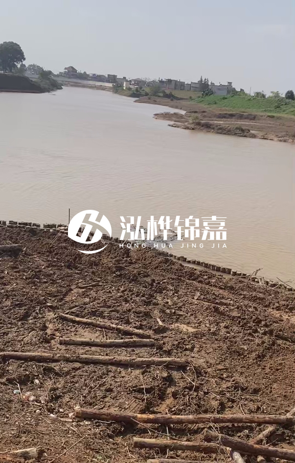 打松木樁施工用什么機械最好-松木樁施工技術(shù)要求？