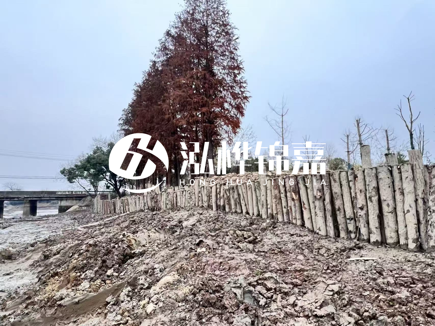 平?jīng)鐾跈C打木樁專業(yè)施工-松木樁工程量怎么計算的？