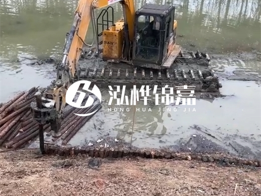 河道木材松木樁怎么選？河道工程用什么規(guī)格松木樁？