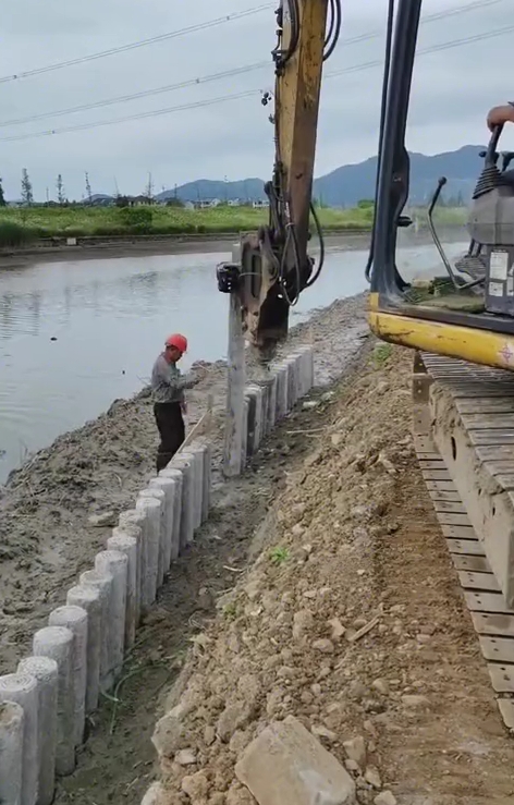 水泥樁批發(fā)廠家泓樺錦嘉 - 水泥圓樁的價(jià)格如何計(jì)算？